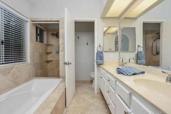 1512 Golfcrest Place, Vista, California 92081