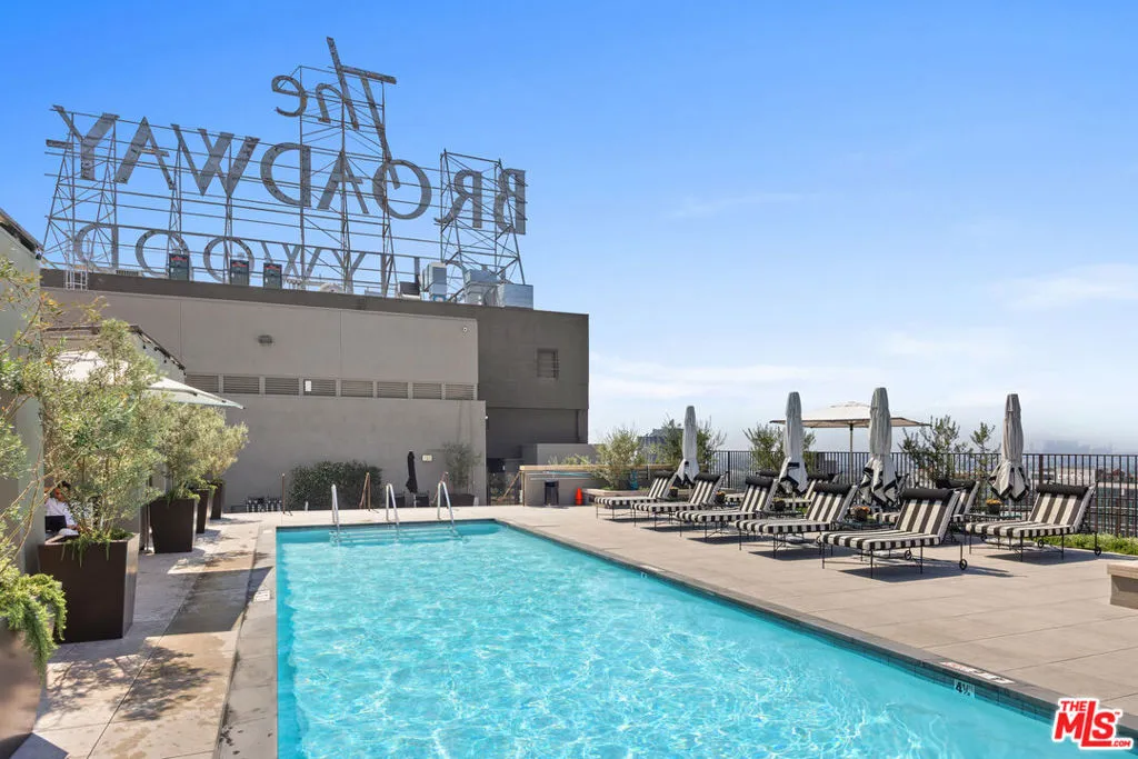 1645 Vine Street 602, Los Angeles, California 90028 home-pic-33