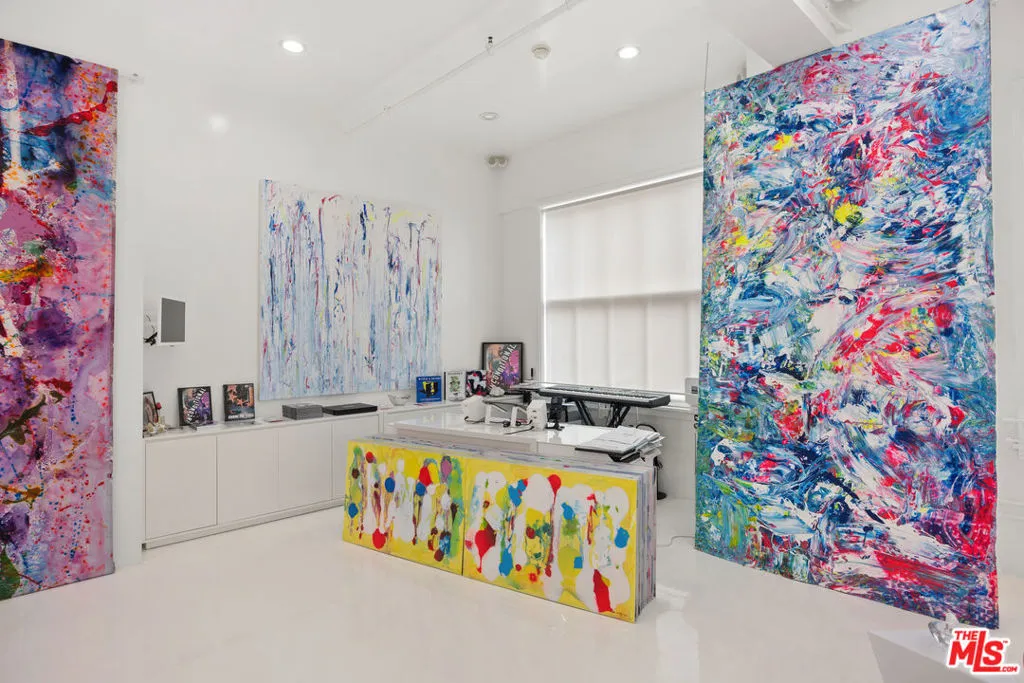 1645 Vine Street 602, Los Angeles, California 90028 home-pic-16