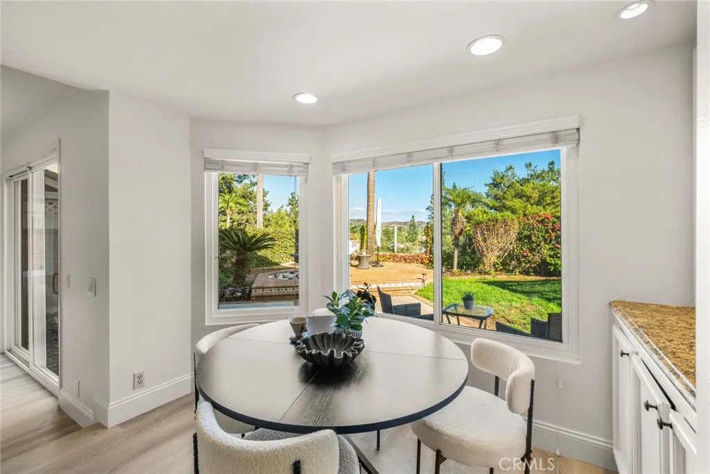 26732 Trasmiras, Mission Viejo, California 92692 home-pic-10