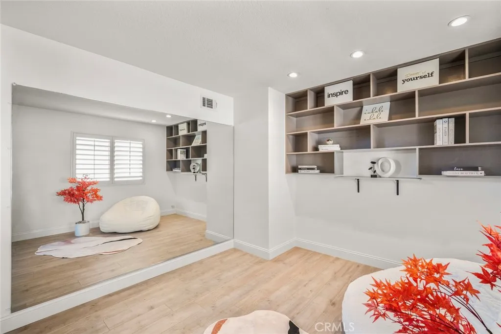 26732 Trasmiras, Mission Viejo, California 92692 home-pic-41