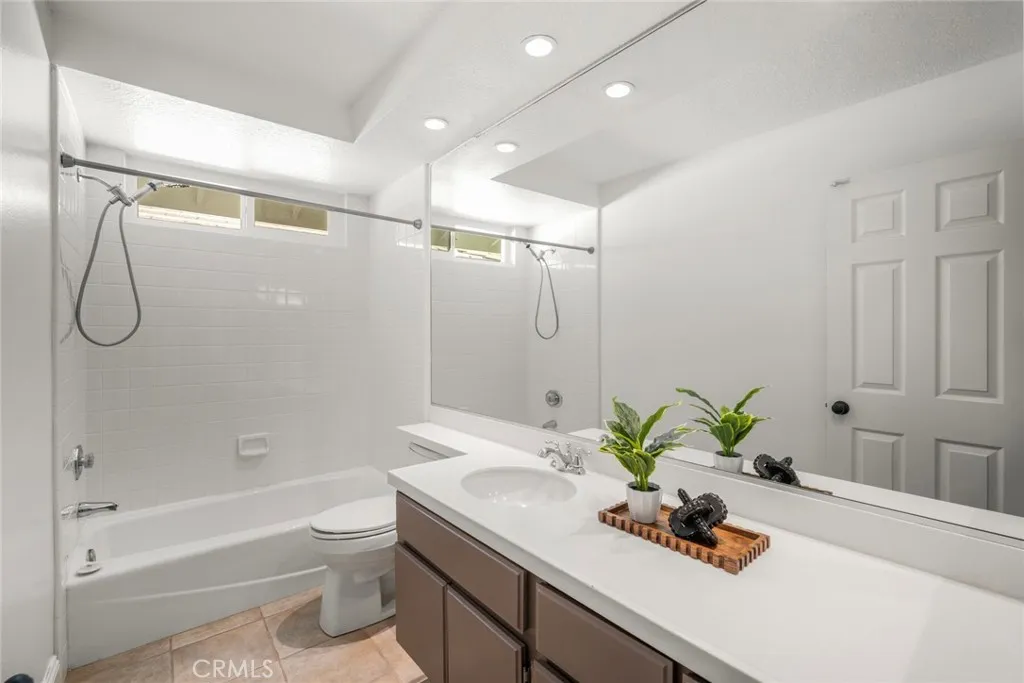 26732 Trasmiras, Mission Viejo, California 92692 home-pic-30