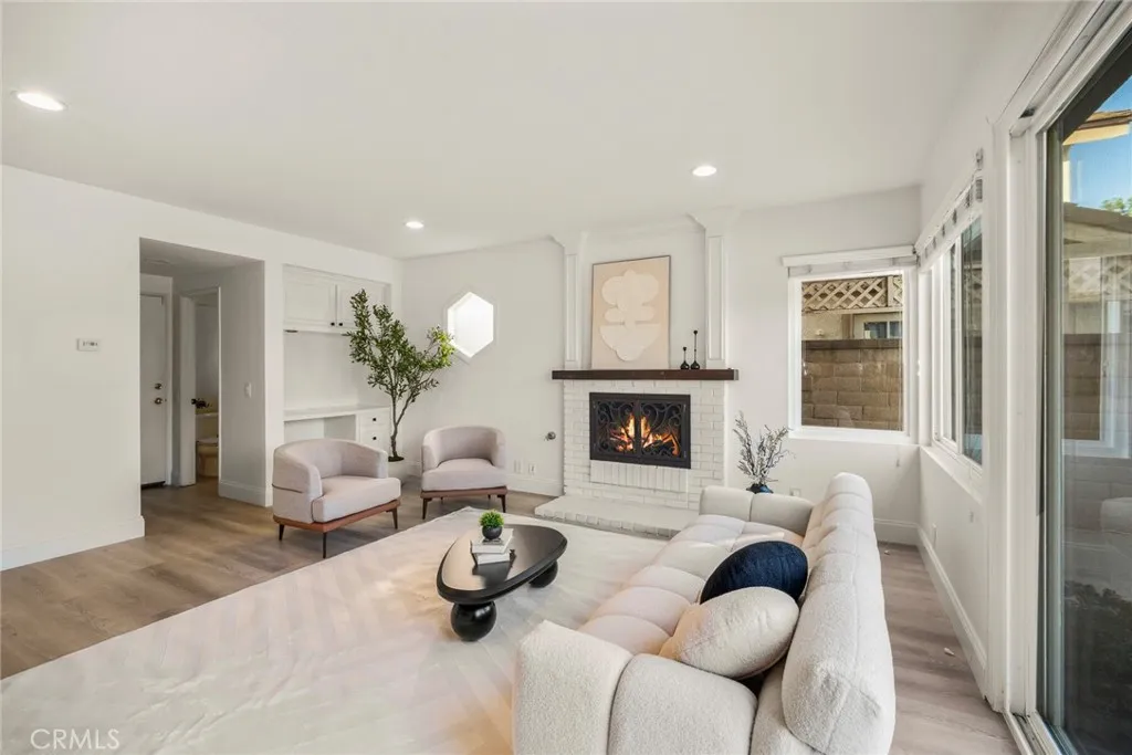26732 Trasmiras, Mission Viejo, California 92692 home-pic-23