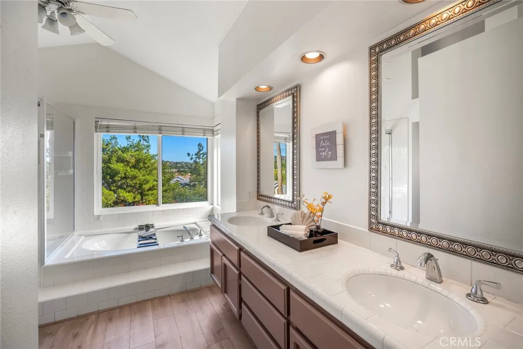 26732 Trasmiras, Mission Viejo, California 92692 home-pic-33