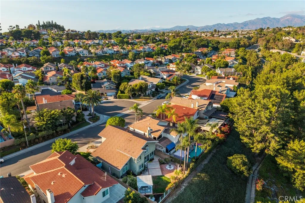 26732 Trasmiras, Mission Viejo, California 92692 home-pic-58