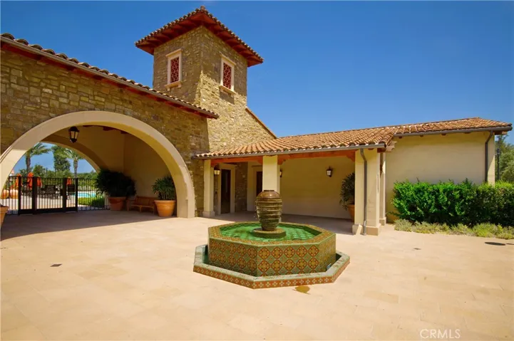 64 English Saddle, Irvine, California 92602