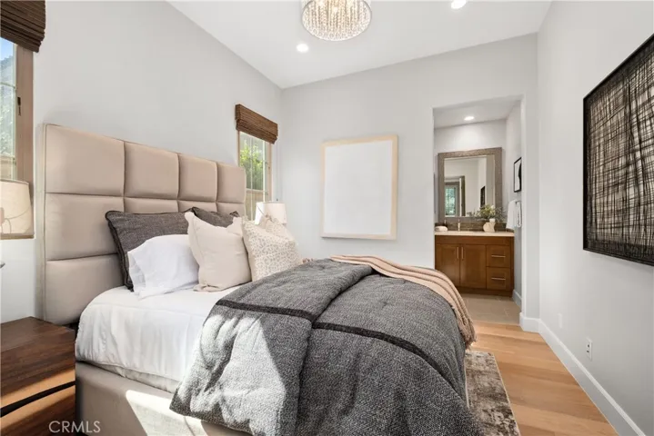 64 English Saddle, Irvine, California 92602