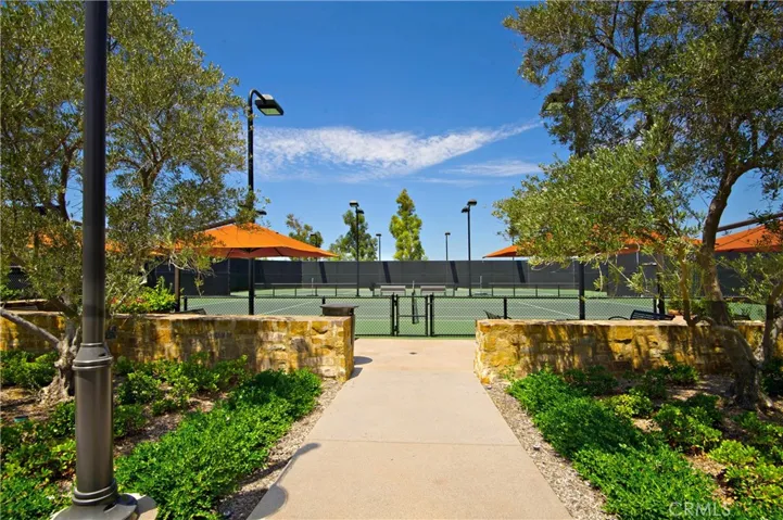64 English Saddle, Irvine, California 92602