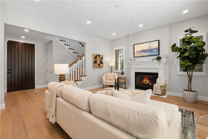 64 English Saddle, Irvine, California 92602
