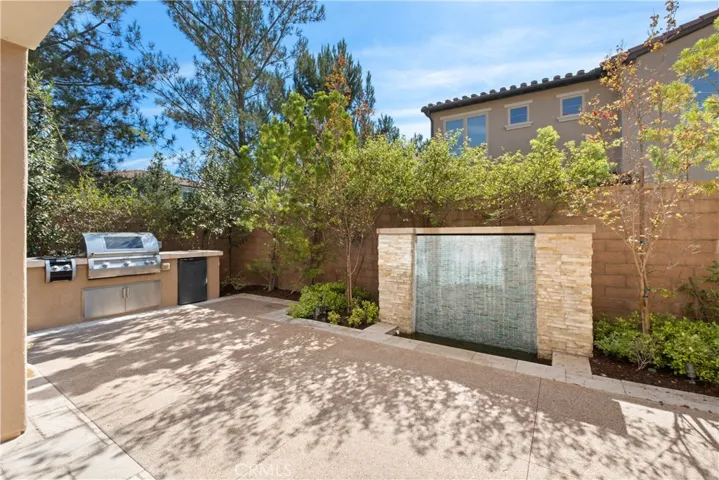 64 English Saddle, Irvine, California 92602