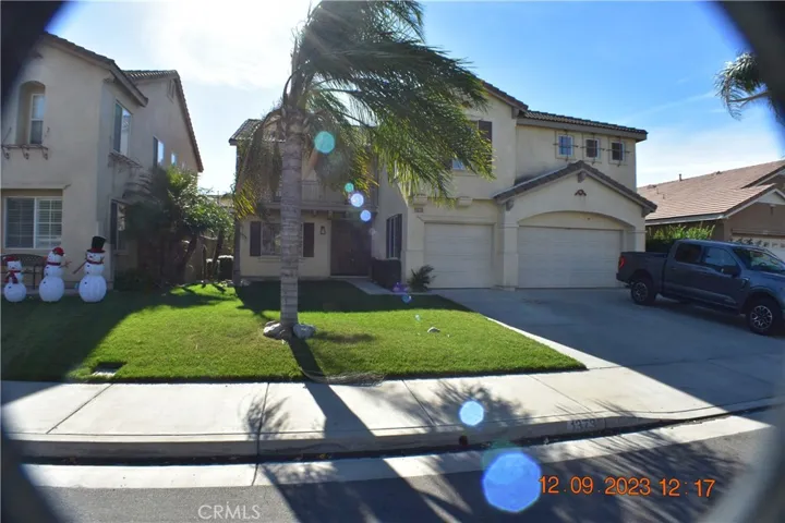 13735 Goldcrest Lane, Eastvale, California 92880