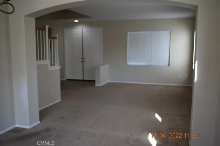 13735 Goldcrest Lane, Eastvale, California 92880