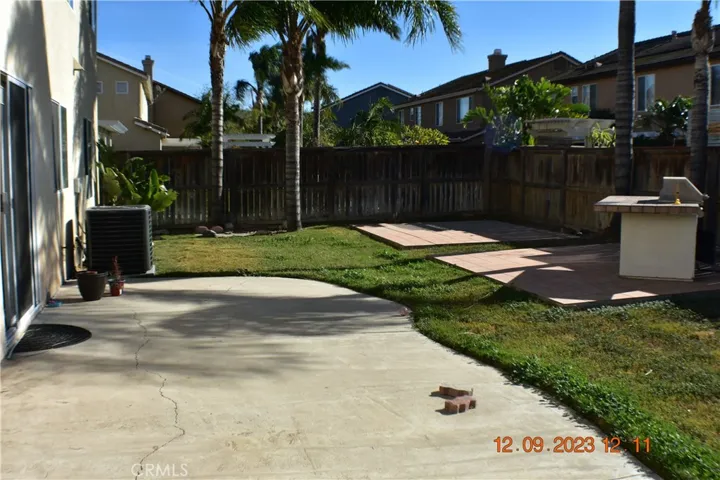 13735 Goldcrest Lane, Eastvale, California 92880