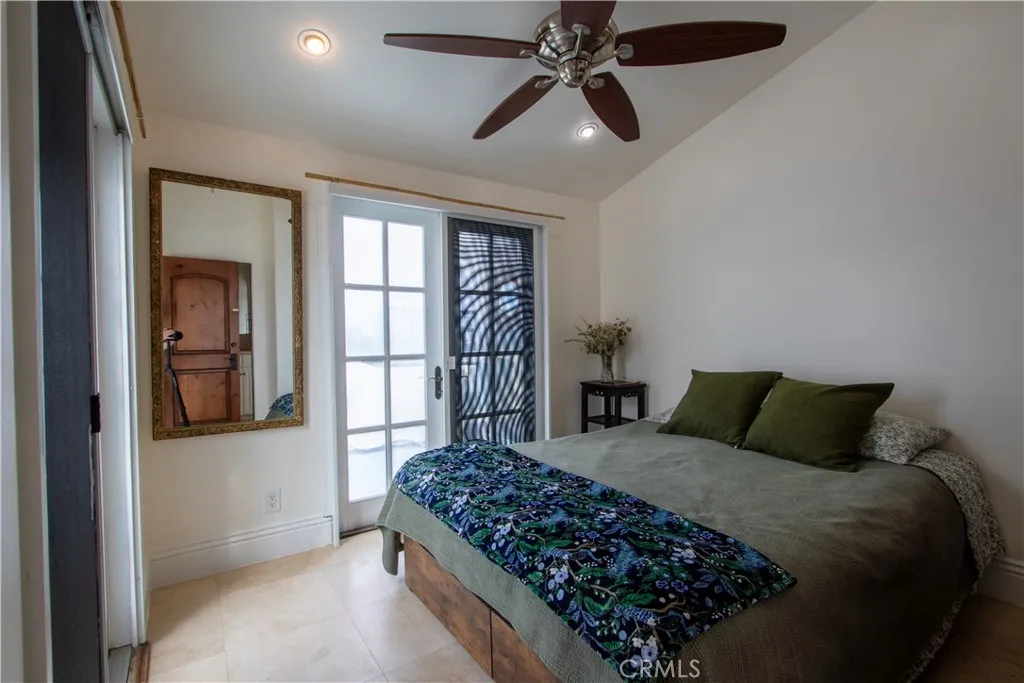 407 1/2 Goldenrod, Corona Del Mar, California 92625 home-pic-16