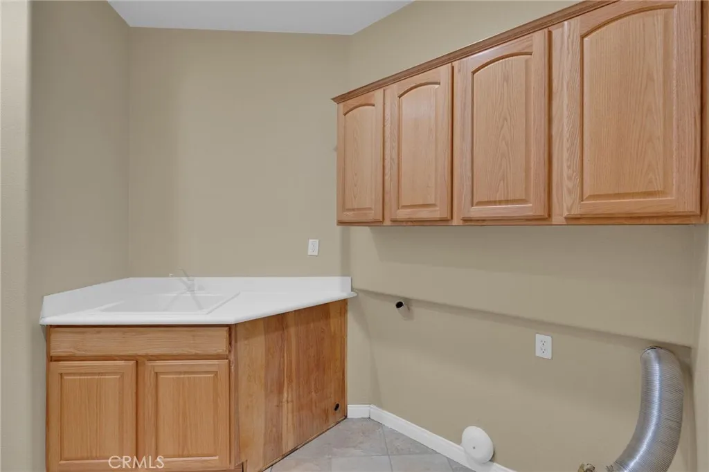 11063 Semmering Court, Apple Valley, California 92308 home-pic-24