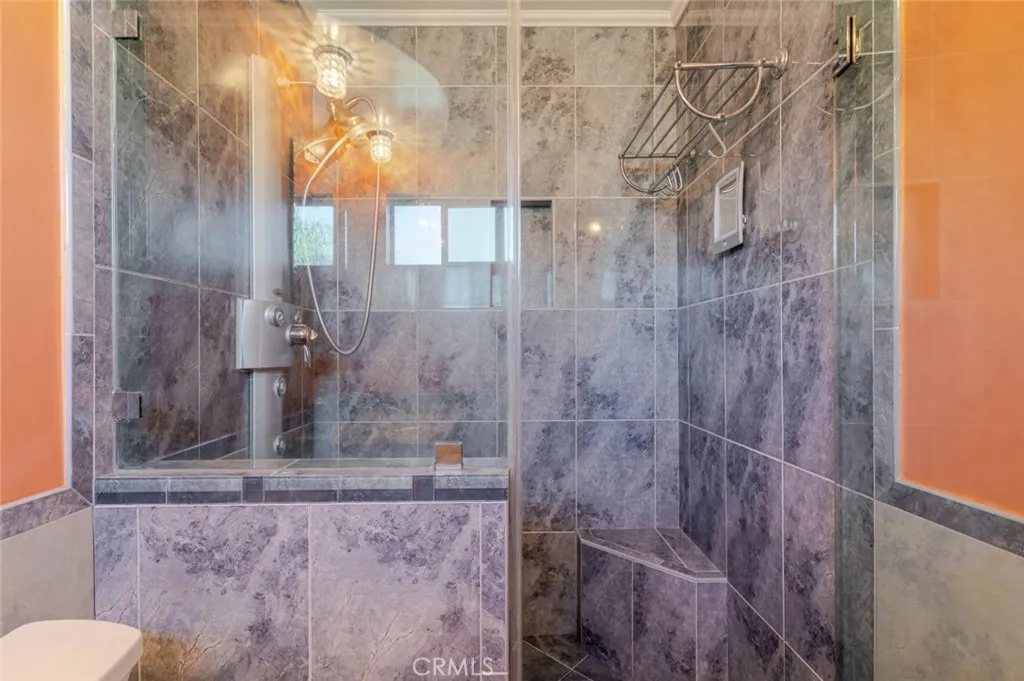 6232 Morse Avenue, North Hollywood, California 91606 home-pic-18