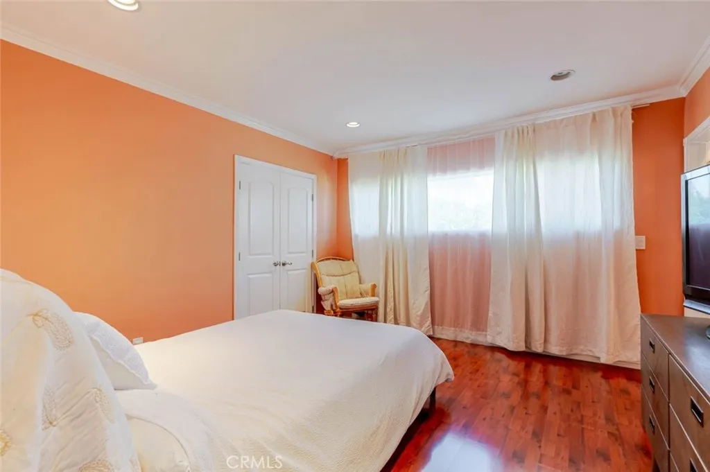 6232 Morse Avenue, North Hollywood, California 91606 home-pic-16