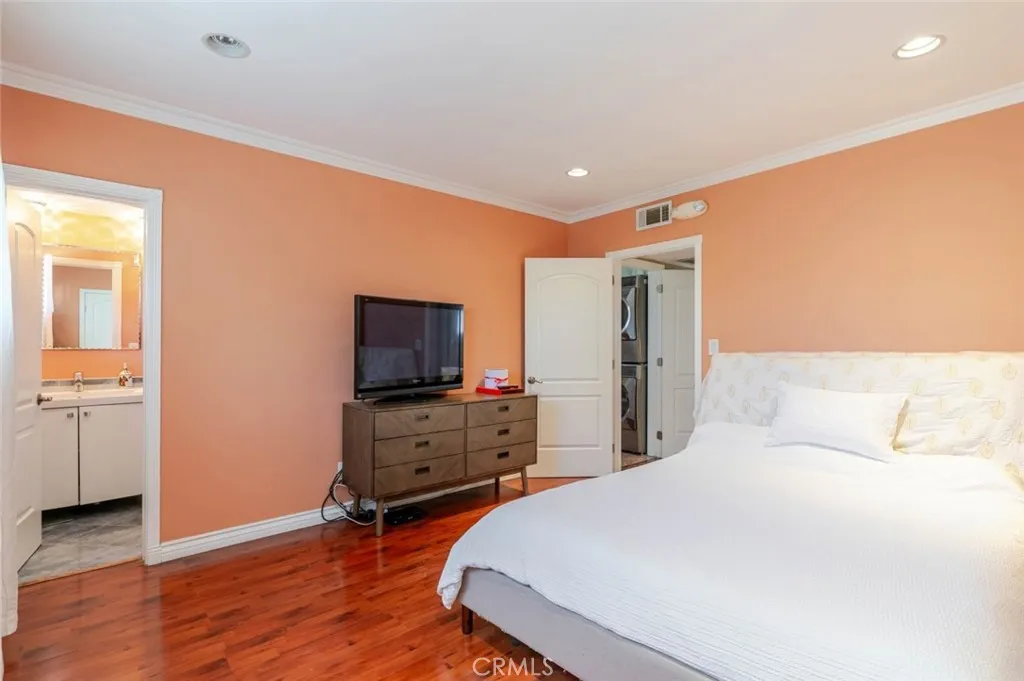 6232 Morse Avenue, North Hollywood, California 91606 home-pic-15