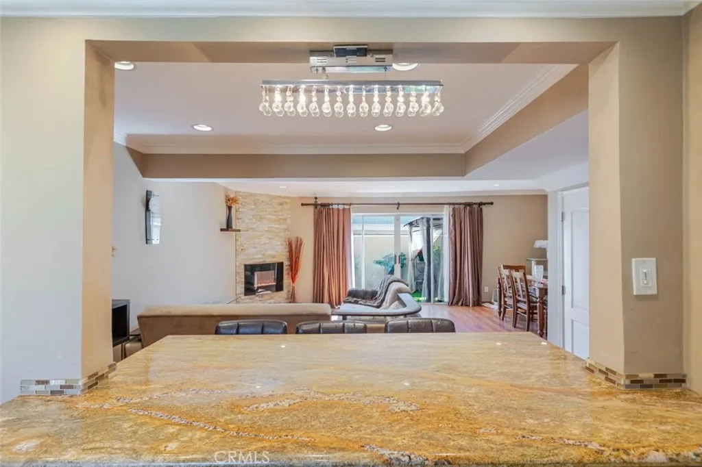 6232 Morse Avenue, North Hollywood, California 91606 home-pic-12