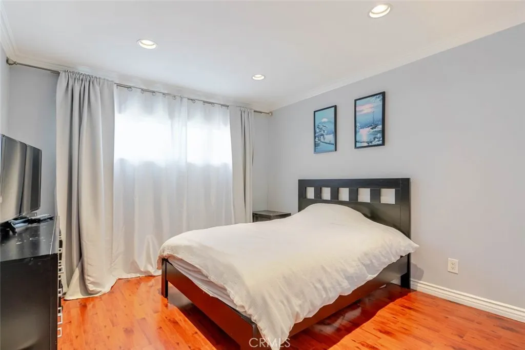 6232 Morse Avenue, North Hollywood, California 91606 home-pic-24