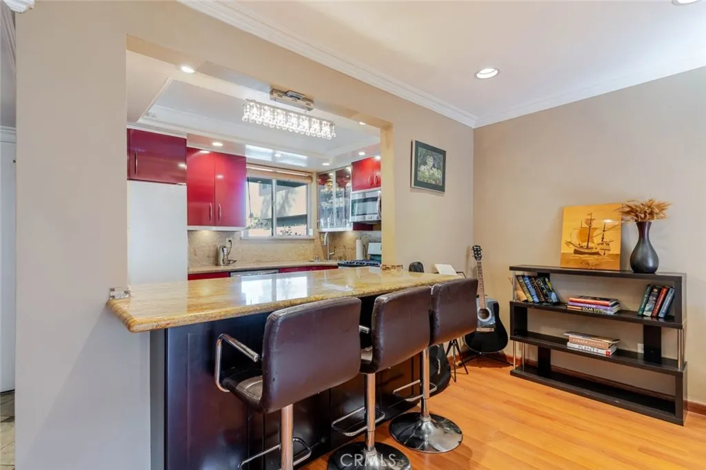 6232 Morse Avenue, North Hollywood, California 91606 home-pic-8