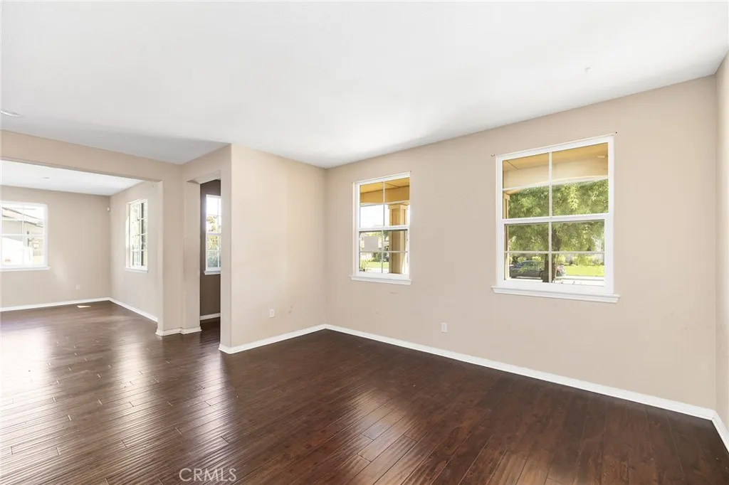 28475 Nautical Point Cir, Menifee, California 92585 home-pic-9