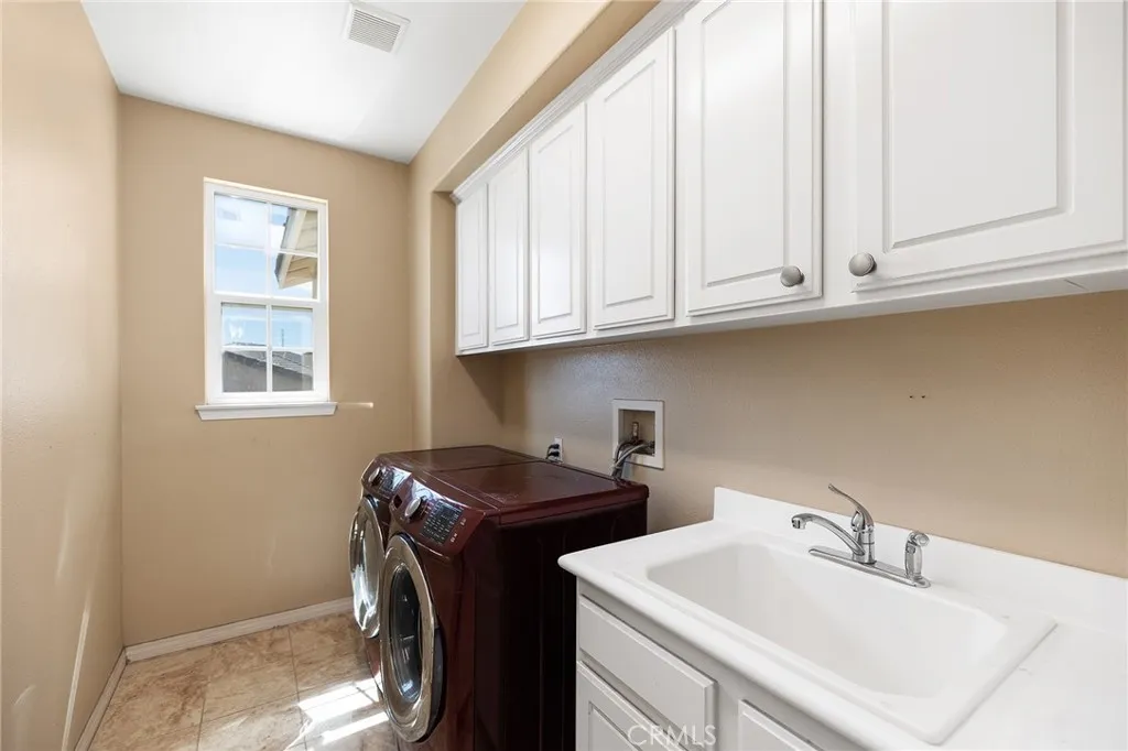 28475 Nautical Point Cir, Menifee, California 92585 home-pic-31