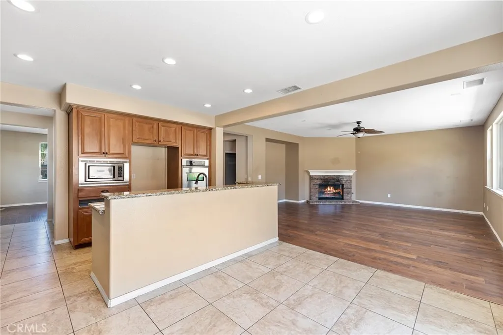 28475 Nautical Point Cir, Menifee, California 92585 home-pic-19