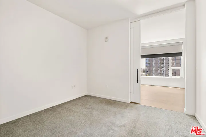 1050 S Grand Avenue 1405, Los Angeles, California 90015