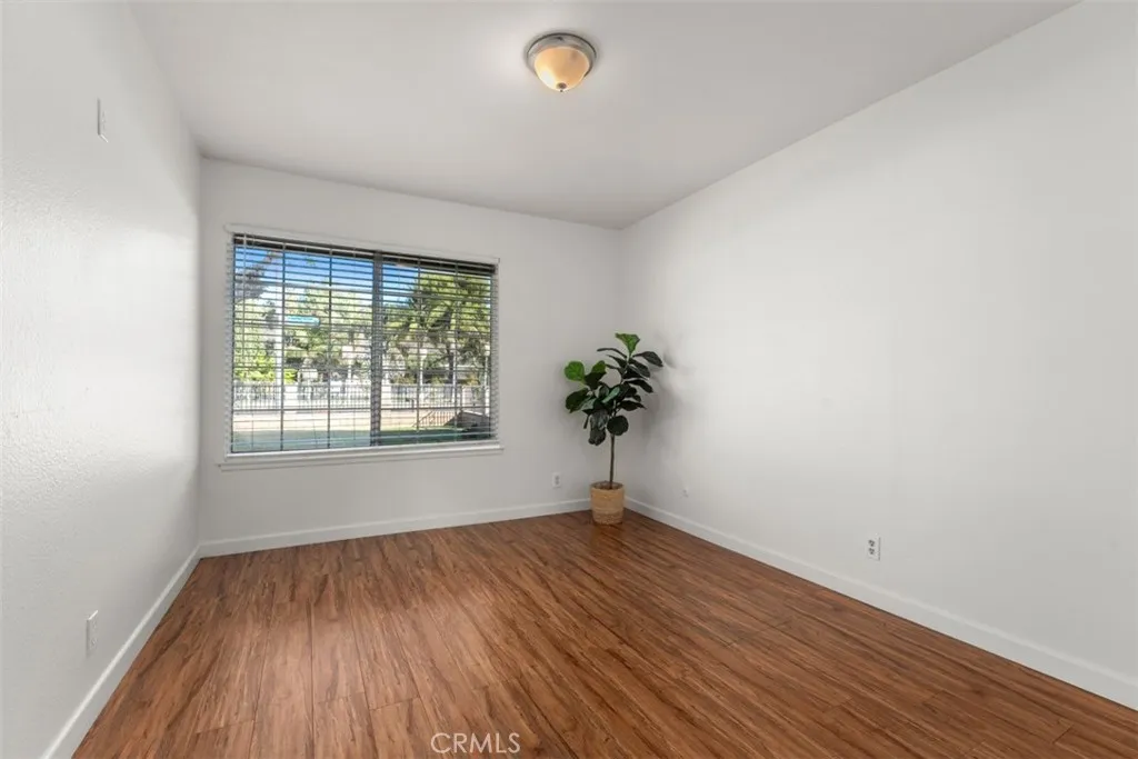 692 N Rancho Santiago Blvd, Orange, California 92869 home-pic-18