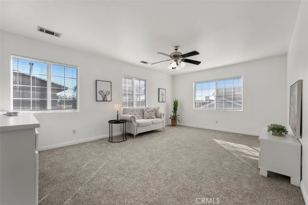 692 N Rancho Santiago Blvd, Orange, California 92869 home-pic-23