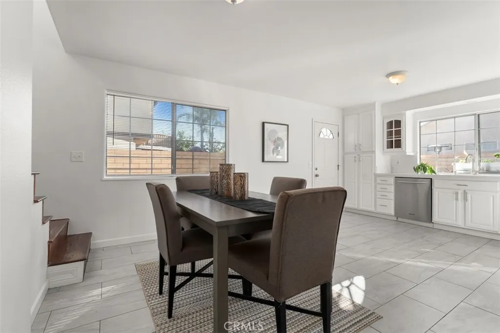692 N Rancho Santiago Blvd, Orange, California 92869 home-pic-5