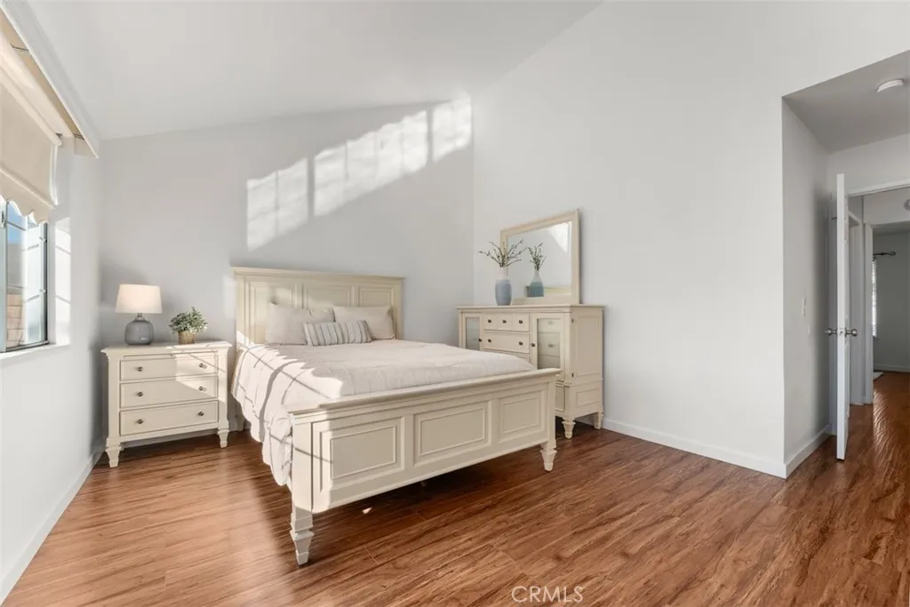 692 N Rancho Santiago Blvd, Orange, California 92869 home-pic-12