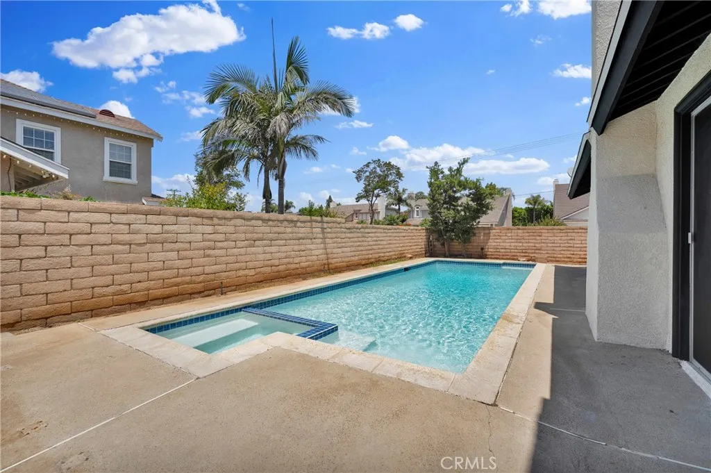 692 N Rancho Santiago Blvd, Orange, California 92869 home-pic-34