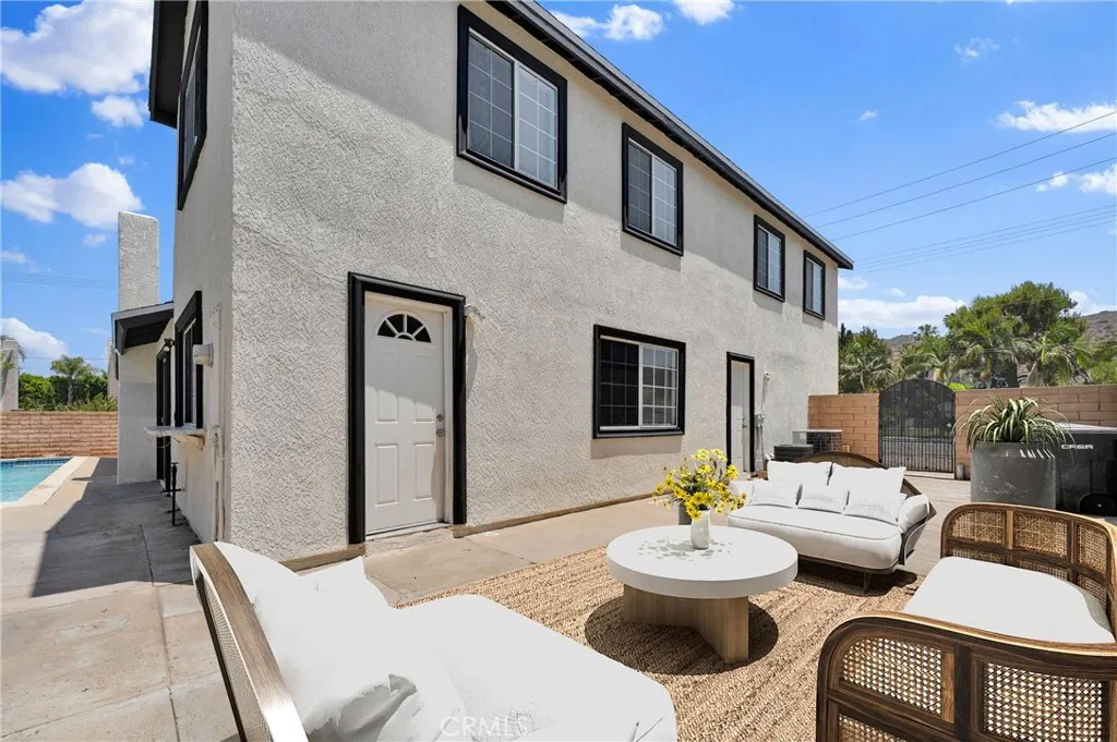 692 N Rancho Santiago Blvd, Orange, California 92869 home-pic-32