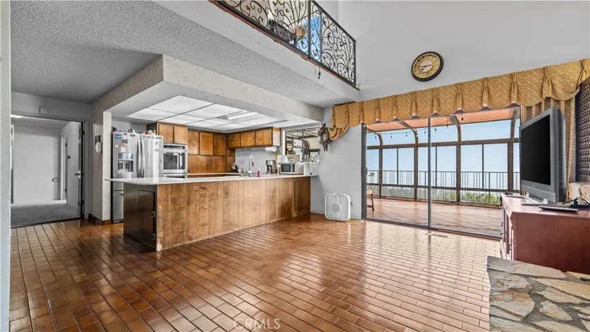 29702 Grandpoint Lane, Rancho Palos Verdes, California 90275
