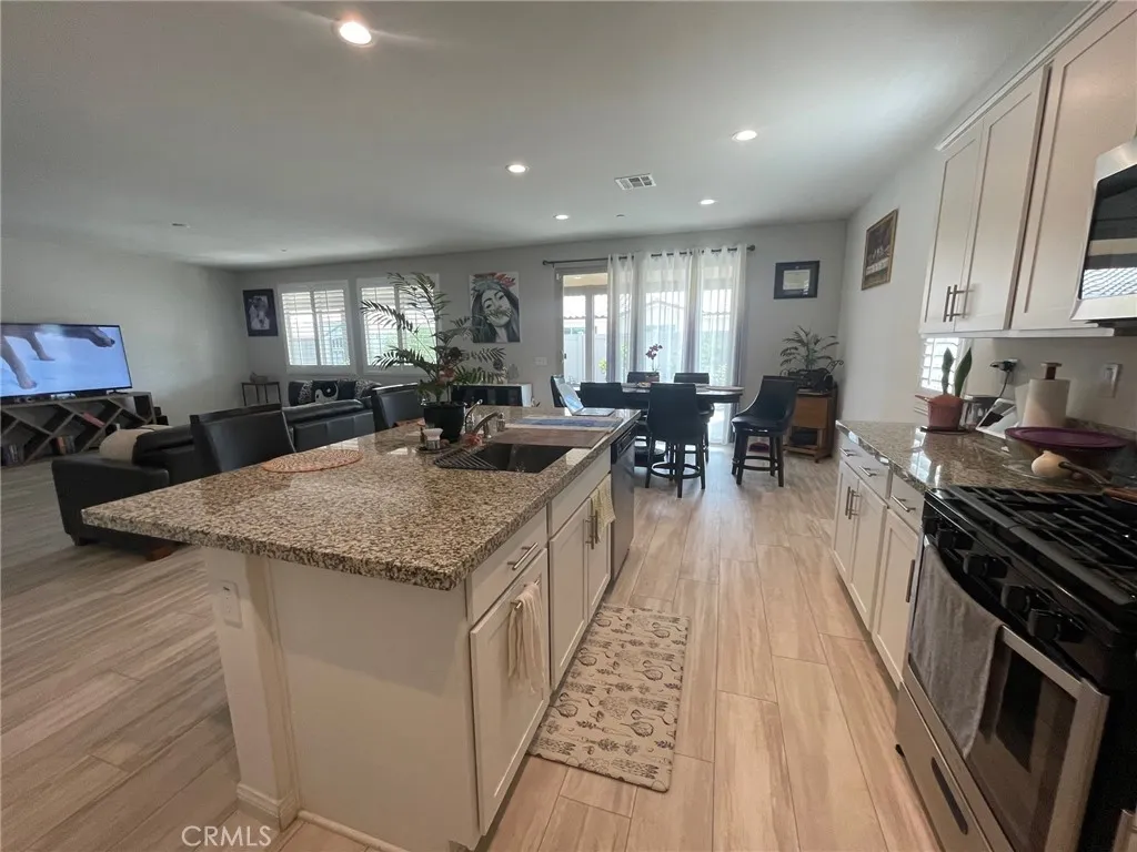 791 Birdie Court, Perris, California 92571 home-pic-7