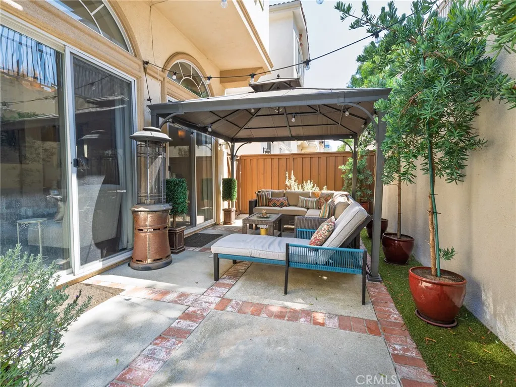 1438 Elin Point Drive, El Segundo, California 90245 home-pic-18