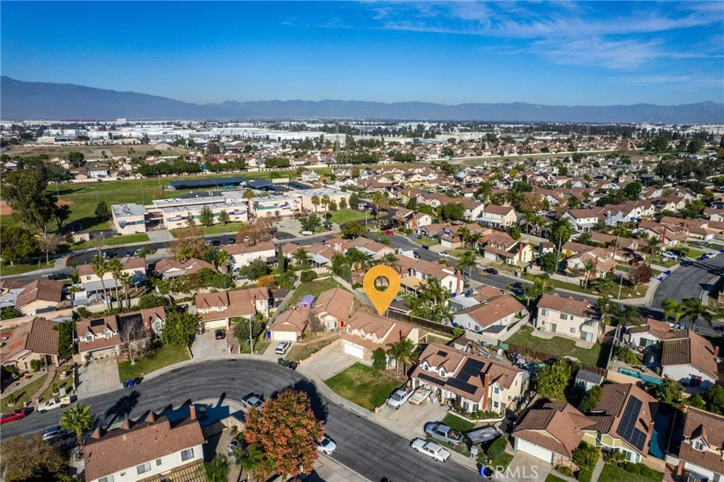 11557 Oakwood, Fontana, California 92337 home-pic-29