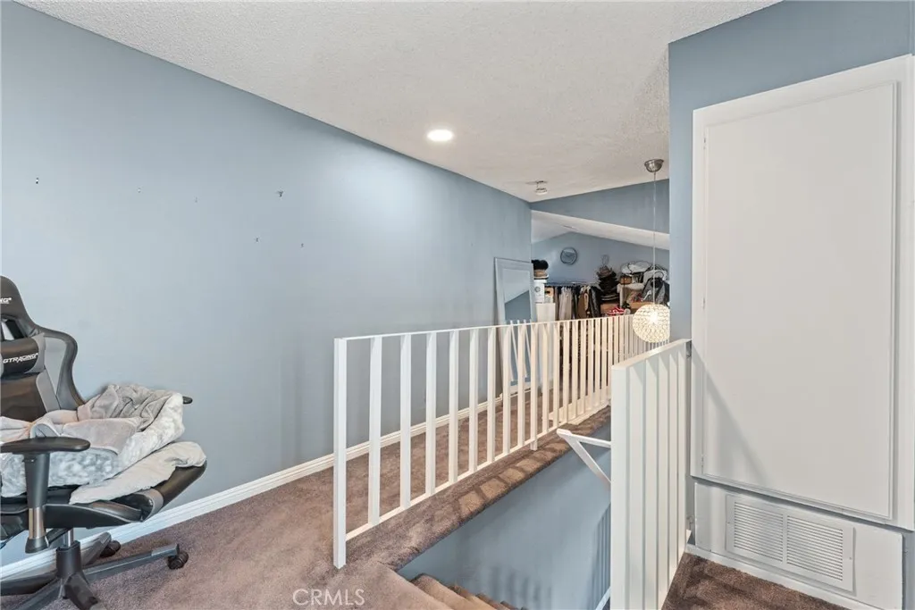 11557 Oakwood, Fontana, California 92337 home-pic-13