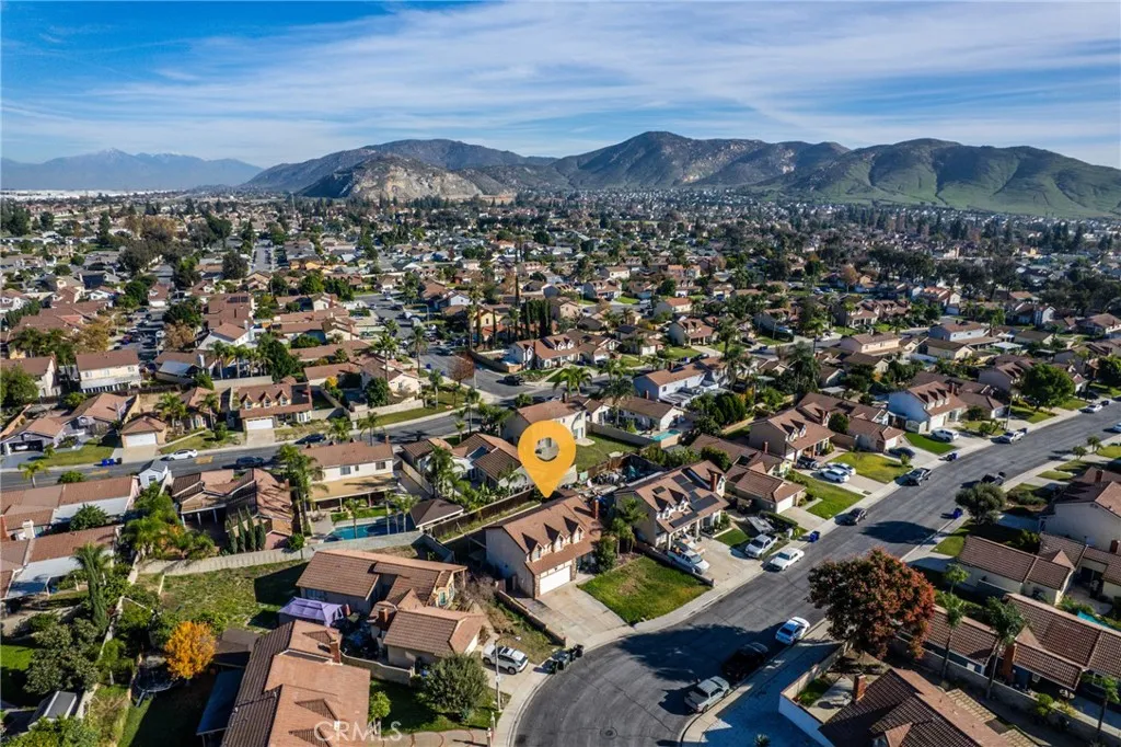 11557 Oakwood, Fontana, California 92337 home-pic-30