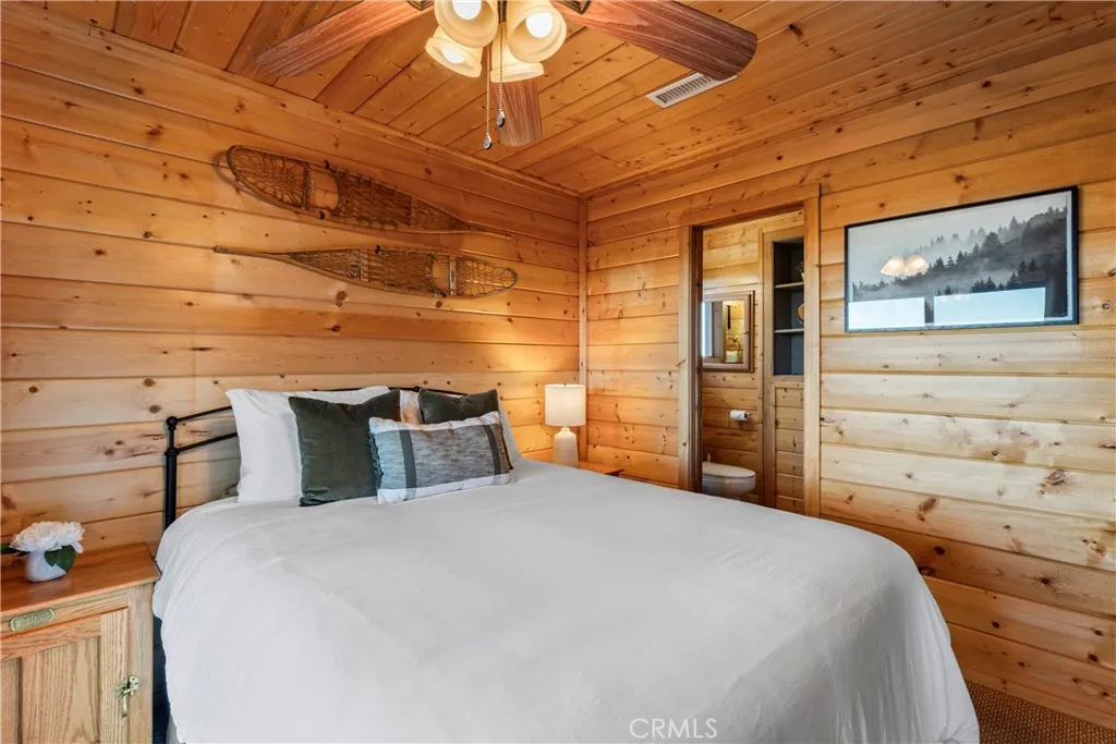 816 Chamois Drive, Crestline, California 92325 home-pic-27