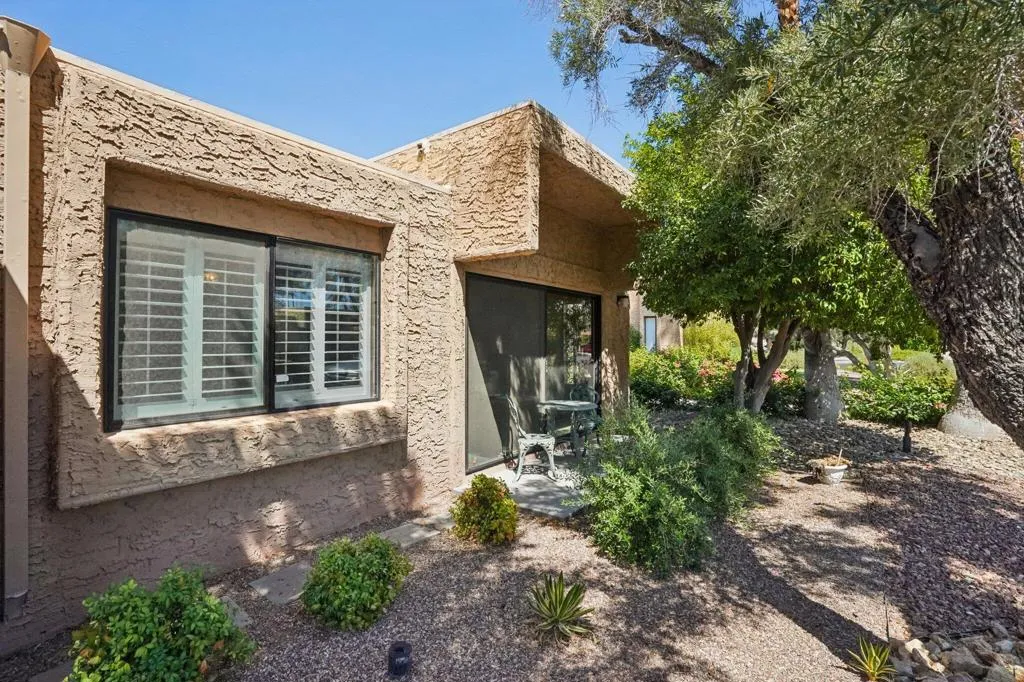 2201 Los Patos Drive, Palm Springs, California 92264 home-pic-3