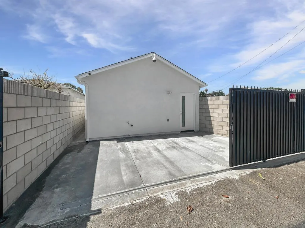 518 N Rose St, Anaheim, California 92805 home-pic-17