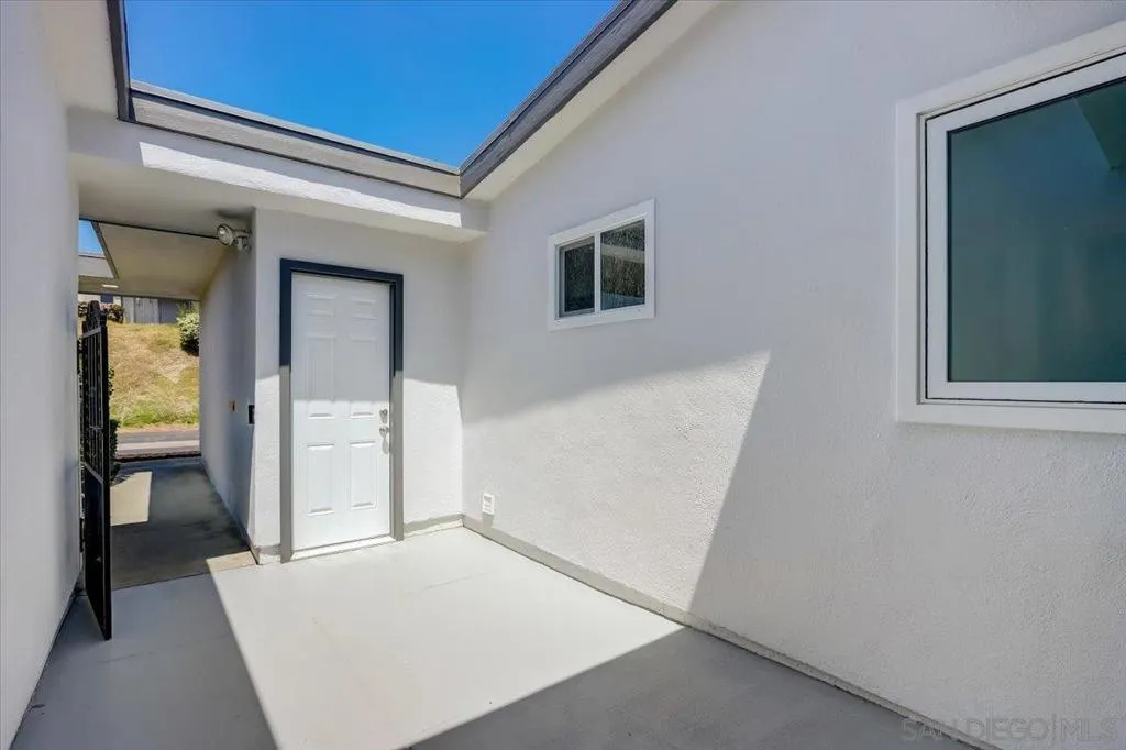 , Oceanside, California 92057 home-pic-4