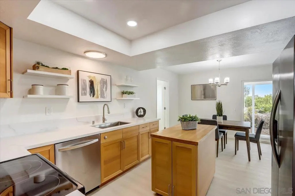, Oceanside, California 92057 home-pic-16