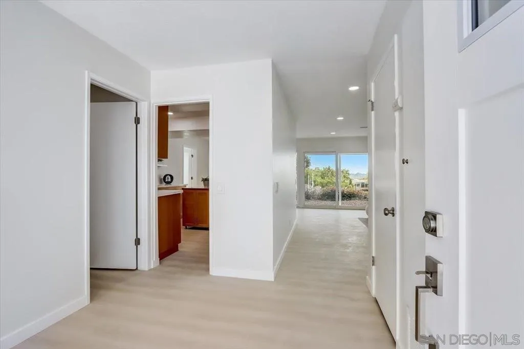 , Oceanside, California 92057 home-pic-7