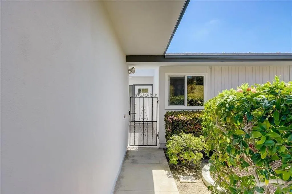 , Oceanside, California 92057 home-pic-3