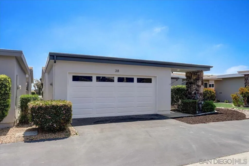 , Oceanside, California 92057 home-pic-1