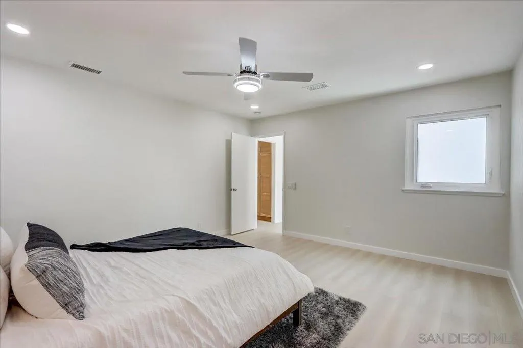 , Oceanside, California 92057 home-pic-23